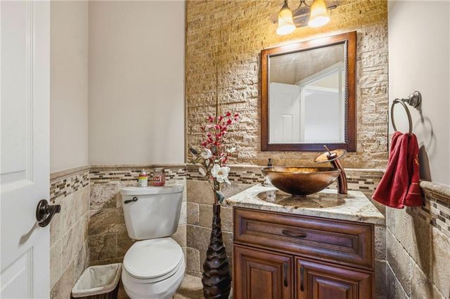 3050 Ridge Oak Drive, Suwanee, GA 30024