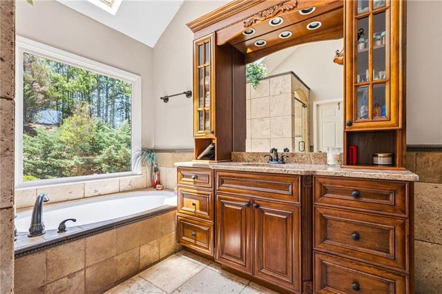 3050 Ridge Oak Drive, Suwanee, GA 30024