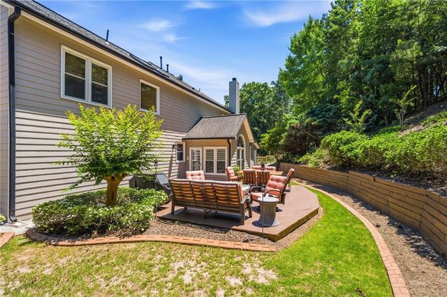 3050 Ridge Oak Drive, Suwanee, GA 30024