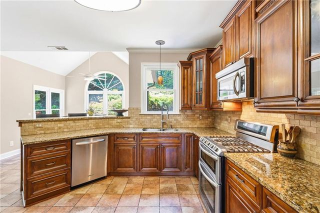 3050 Ridge Oak Drive, Suwanee, GA 30024