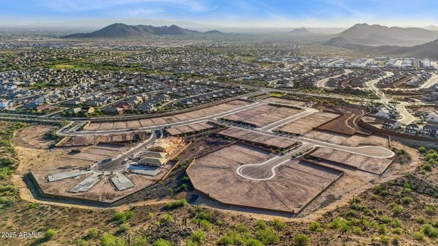 6952 W BUCKHORN Trail, Peoria, AZ 85383