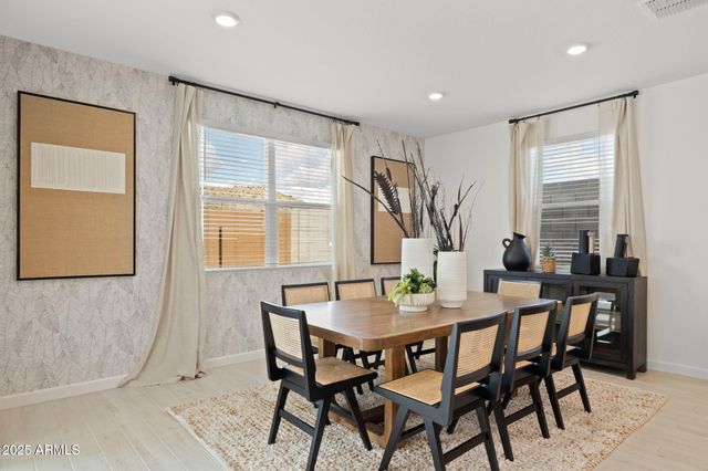 6952 W BUCKHORN Trail, Peoria, AZ 85383