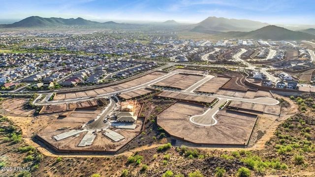 6952 W BUCKHORN Trail, Peoria, AZ 85383