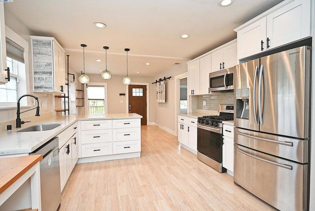 5706 Brookdale Ave, Oakland, CA 94605