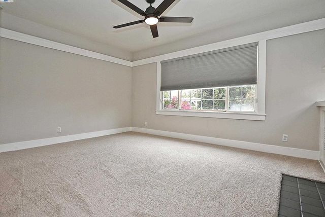 5706 Brookdale Ave, Oakland, CA 94605