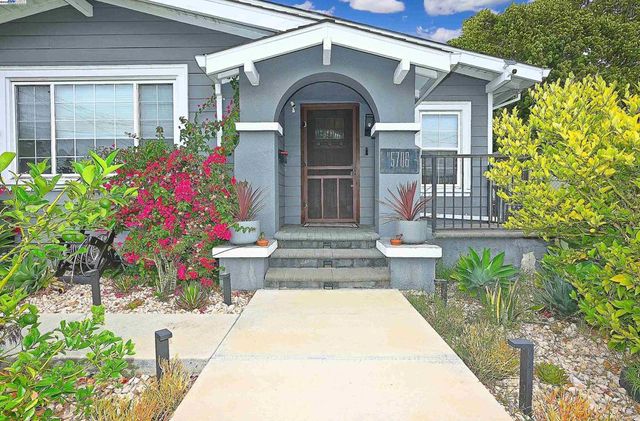 5706 Brookdale Ave, Oakland, CA 94605