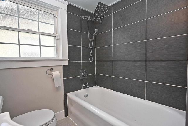 5706 Brookdale Ave, Oakland, CA 94605