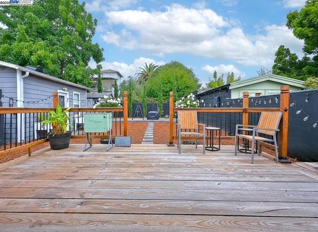 5706 Brookdale Ave, Oakland, CA 94605