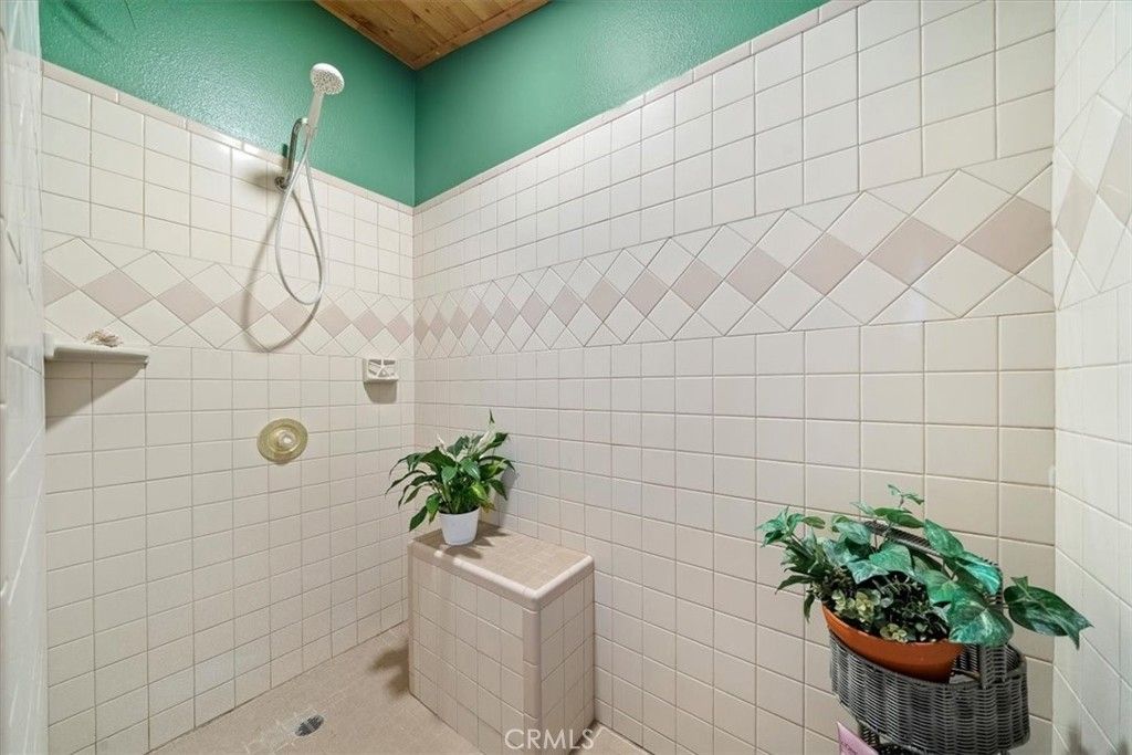 Image 24 of property listing at 41775 Garstin, Big Bear Lake, CA 92315