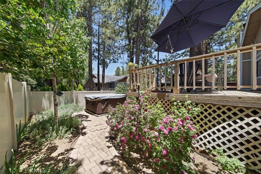 Image 37 of property listing at 41775 Garstin, Big Bear Lake, CA 92315