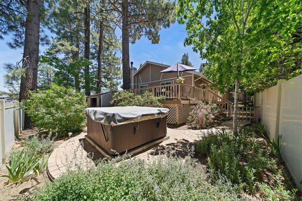 Image 38 of property listing at 41775 Garstin, Big Bear Lake, CA 92315