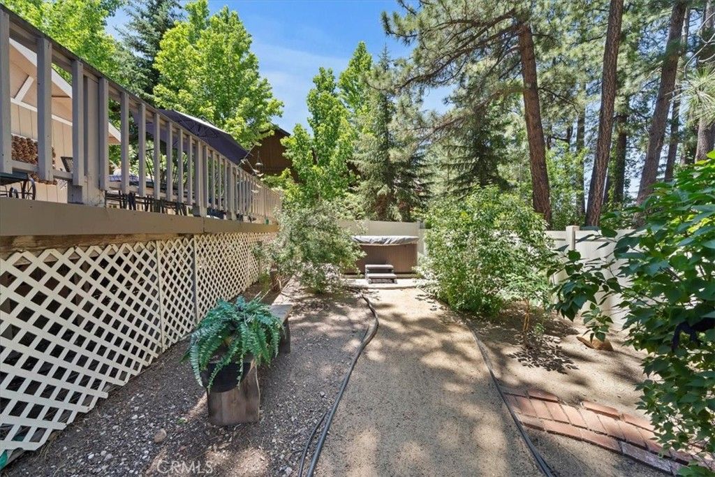 Image 41 of property listing at 41775 Garstin, Big Bear Lake, CA 92315