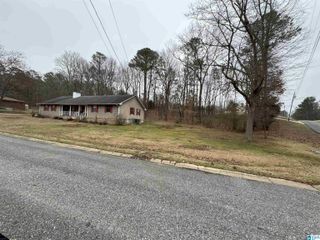 330 JERRY AVENUE, Talladega, AL 35160
