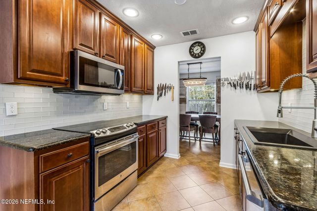 354 TILEFISH Court, Jacksonville, FL 32225