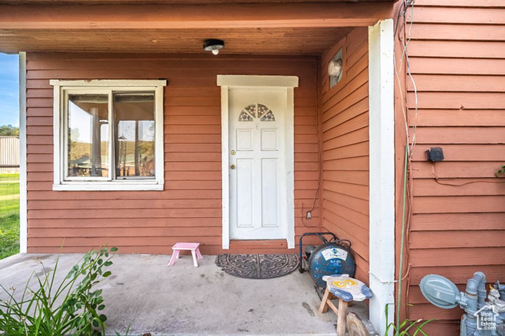 Image 9 of property listing at 2120 S STATE RD #32, Wanship, UT 84017