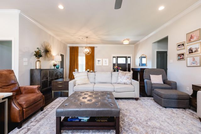 203 Seminole Lane, Maumelle, AR 72113