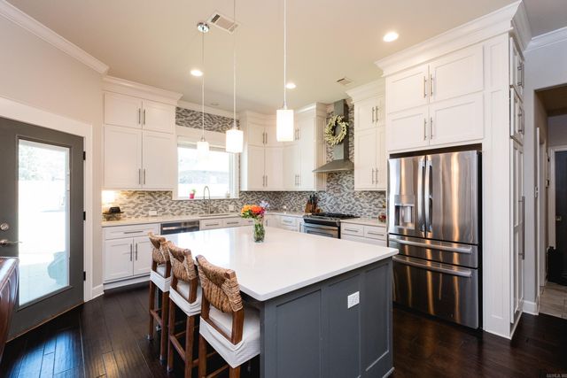 203 Seminole Lane, Maumelle, AR 72113