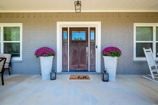 203 Seminole Lane, Maumelle, AR 72113