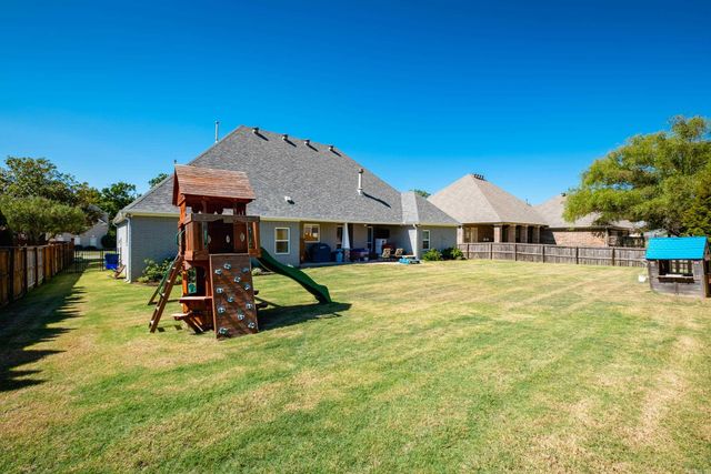 203 Seminole Lane, Maumelle, AR 72113