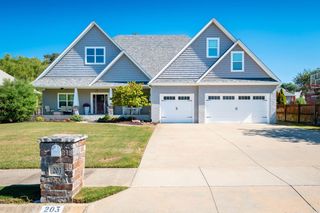 203 Seminole Lane, Maumelle, AR 72113