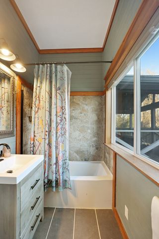 471 Northup Rd, Portland, TN 37148