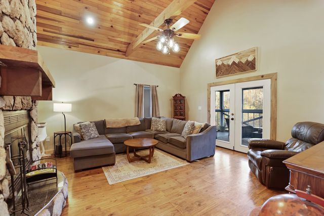 471 Northup Rd, Portland, TN 37148