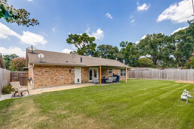 10031 Timberoak Drive, Houston, TX 77080