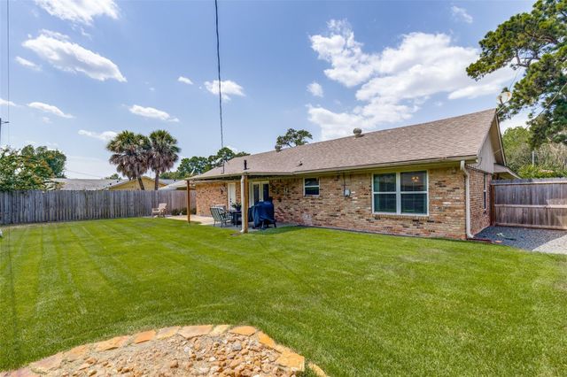 10031 Timberoak Drive, Houston, TX 77080