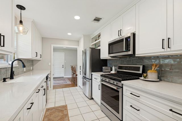10031 Timberoak Drive, Houston, TX 77080
