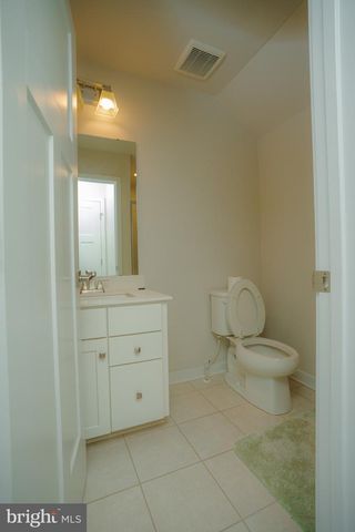 8210 GOLDSTONE CT, Hyattsville, MD 20785