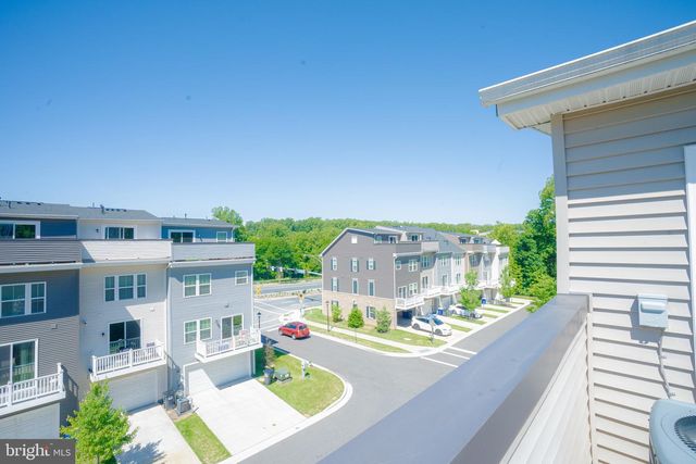 8210 GOLDSTONE CT, Hyattsville, MD 20785