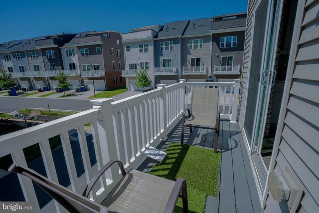 8210 GOLDSTONE CT, Hyattsville, MD 20785