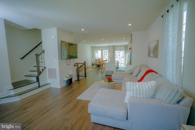 8210 GOLDSTONE CT, Hyattsville, MD 20785