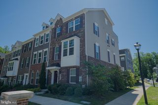 8210 GOLDSTONE CT, Hyattsville, MD 20785