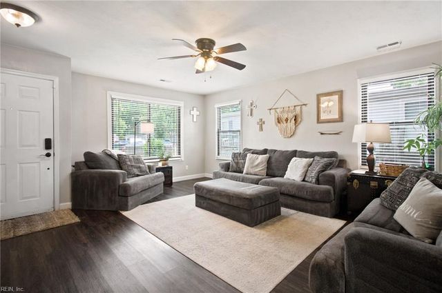 101 Hopemont LN, Suffolk, VA 23434