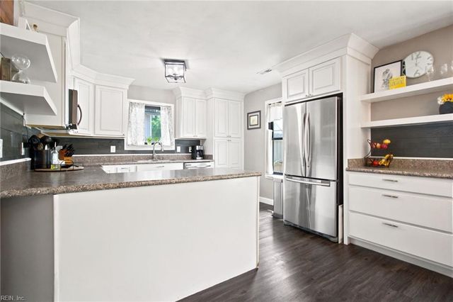 101 Hopemont LN, Suffolk, VA 23434