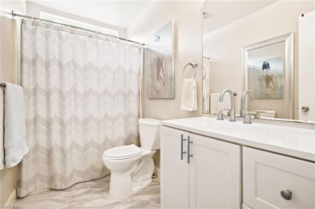 101 Hopemont LN, Suffolk, VA 23434