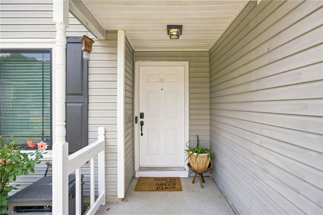 101 Hopemont LN, Suffolk, VA 23434