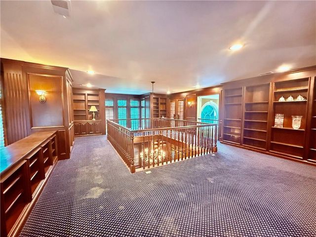 11724 Canterbury Street, Leawood, KS 66211