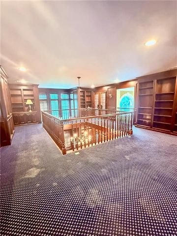 11724 Canterbury Street, Leawood, KS 66211