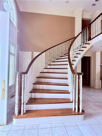 11724 Canterbury Street, Leawood, KS 66211