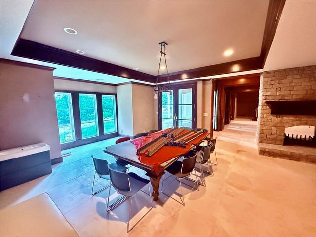 11724 Canterbury Street, Leawood, KS 66211