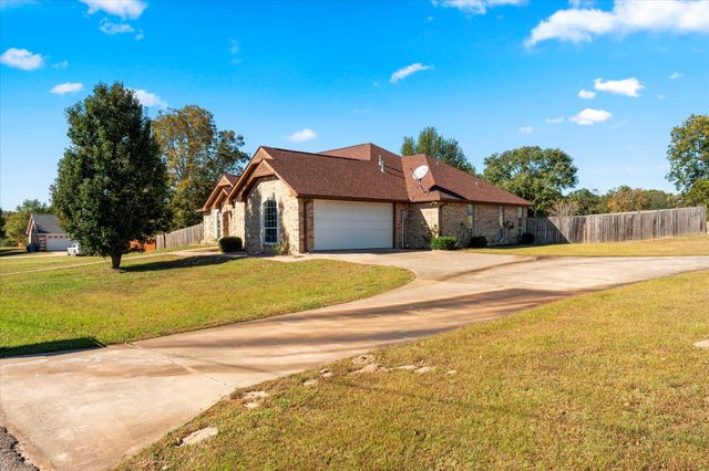 2200 McKeller Rd., Mt Pleasant, TX 75455
