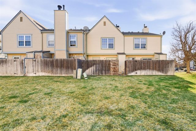 1640 S Ivory Circle B, Aurora, CO 80017