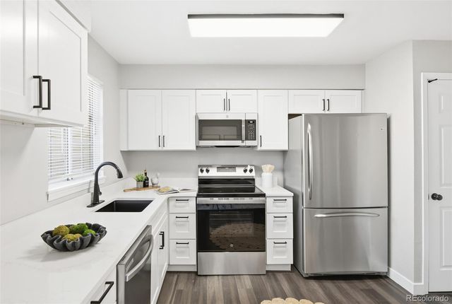 1640 S Ivory Circle B, Aurora, CO 80017