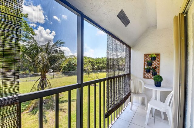 2975 SW 22nd Avenue 2010, Delray Beach, FL 33445
