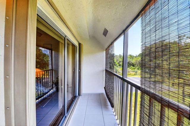 2975 SW 22nd Avenue 2010, Delray Beach, FL 33445