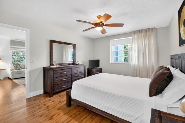 2975 SW 22nd Avenue 2010, Delray Beach, FL 33445
