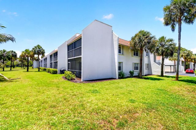2975 SW 22nd Avenue 2010, Delray Beach, FL 33445