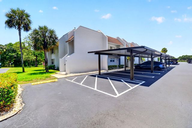 2975 SW 22nd Avenue 2010, Delray Beach, FL 33445